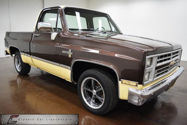 Brown 1986 Chevrolet C-10 Pickup with Tan interior