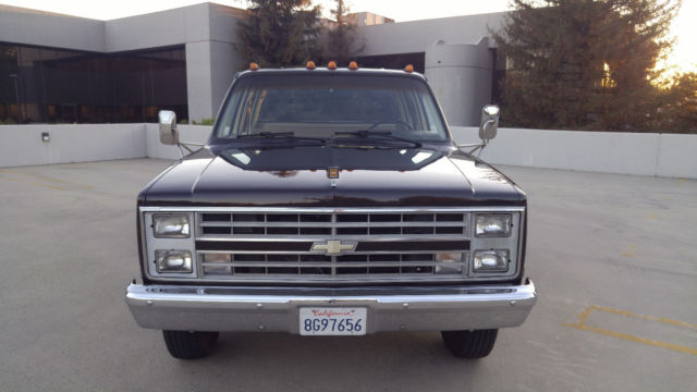 Brown 1987 Chevrolet C/K Pickup 3500 Crew Cab Pickup with Tan interior