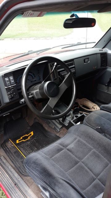 Red 1987 Chevrolet S-10 Extended Cab Pickup with Black interior