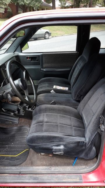 Red 1987 Chevrolet S-10 Extended Cab Pickup with Black interior