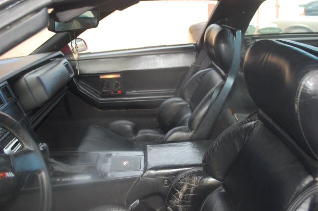 1989 Chevrolet Corvette Coupe with Black interior