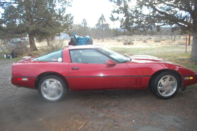 1989 Chevrolet Corvette Coupe with Black interior