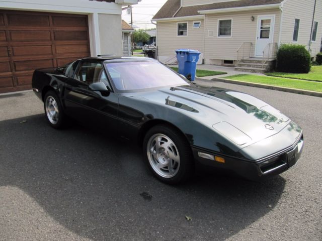 Green 1990 Chevrolet Corvette Coupe with Tan interior