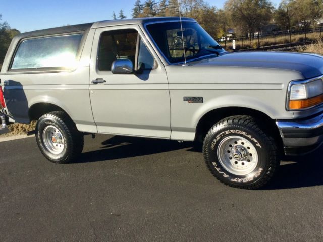Silver 1992 Ford Bronco SUV with grey interior