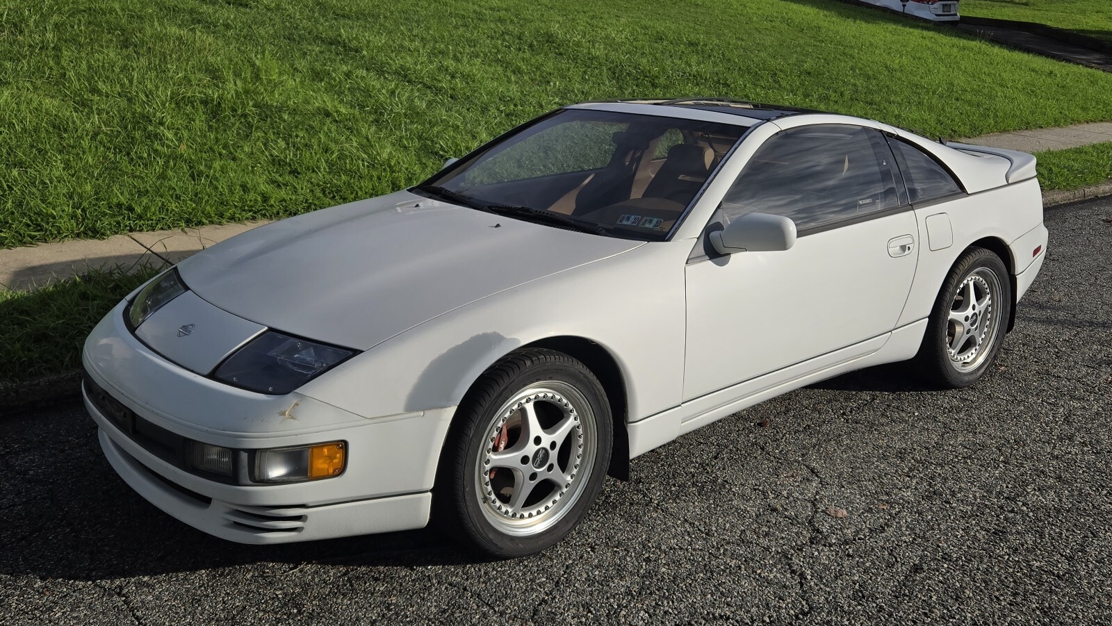 White 1993 Nissan 300ZX Coupe with Tan interior