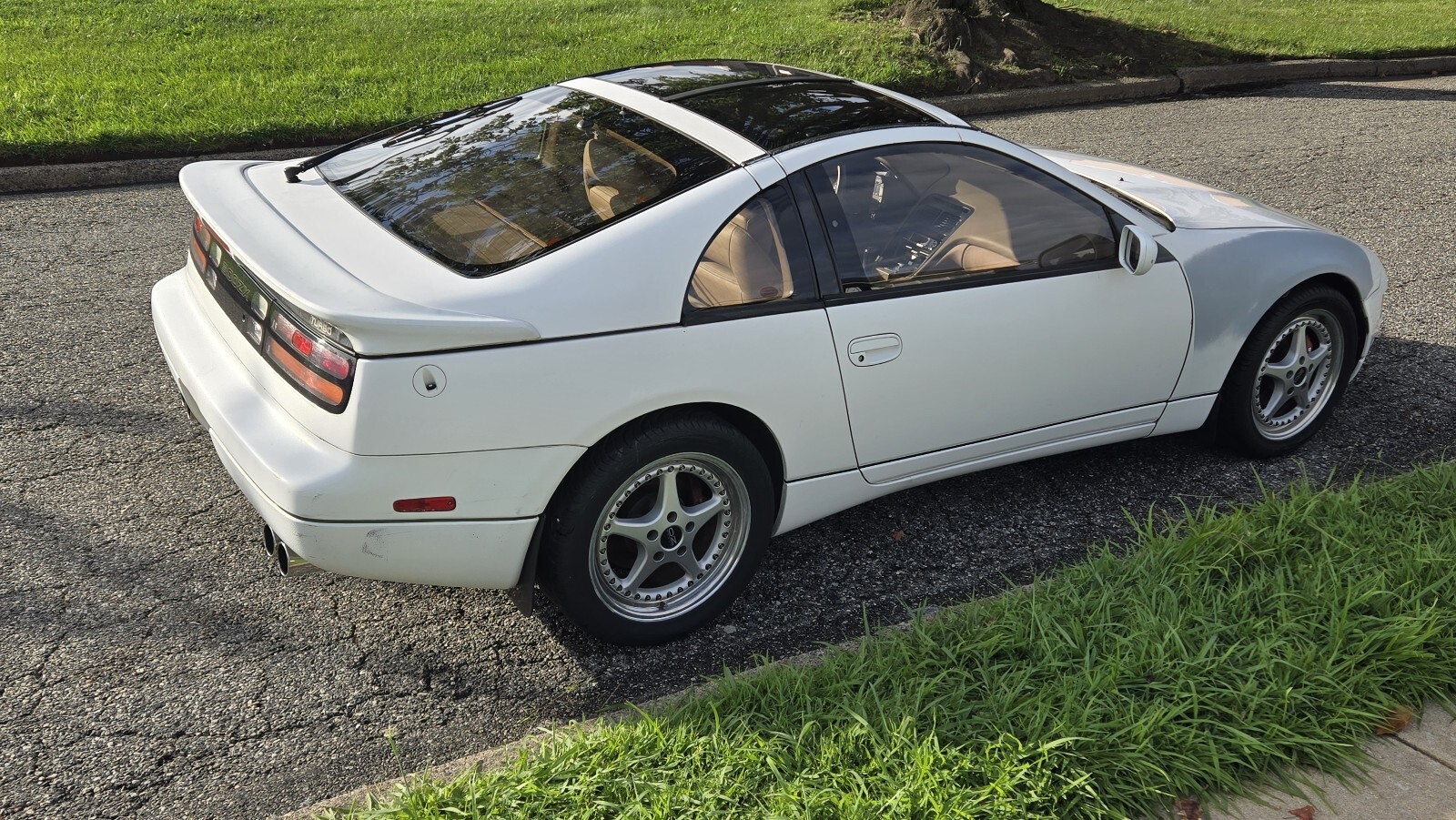 White 1993 Nissan 300ZX Coupe with Tan interior