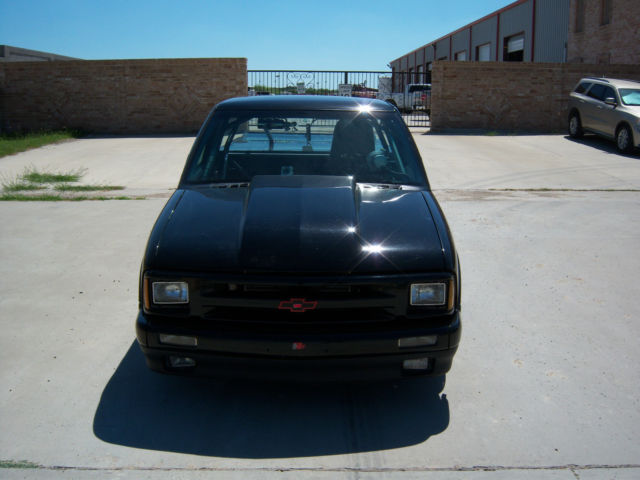 BLACK 1994 Chevrolet S-10 PICKUP with Gray interior