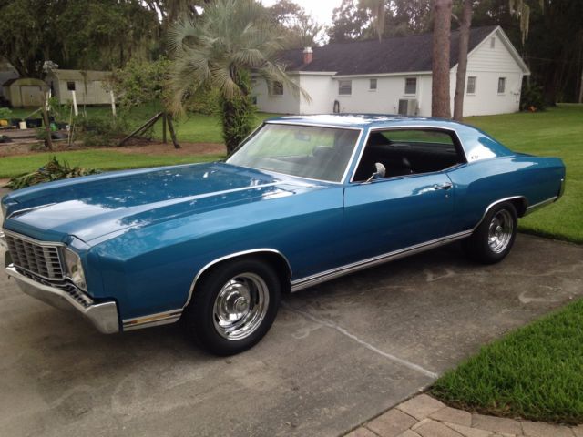 Blue 1972 Chevrolet Monte Carlo Coupe with Black interior