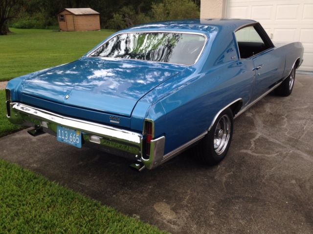 Blue 1972 Chevrolet Monte Carlo Coupe with Black interior