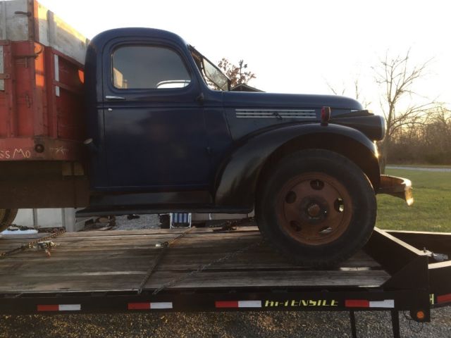 Blue 1946 Chevrolet Other Pickups Cab & Chassis with Patina interior