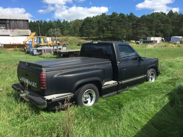 Black 1990 Chevrolet C/K Pickup 1500 with Red interior