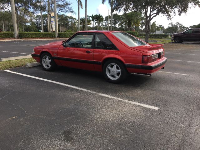 Red 1990 Ford Mustang Coupe with Gray interior