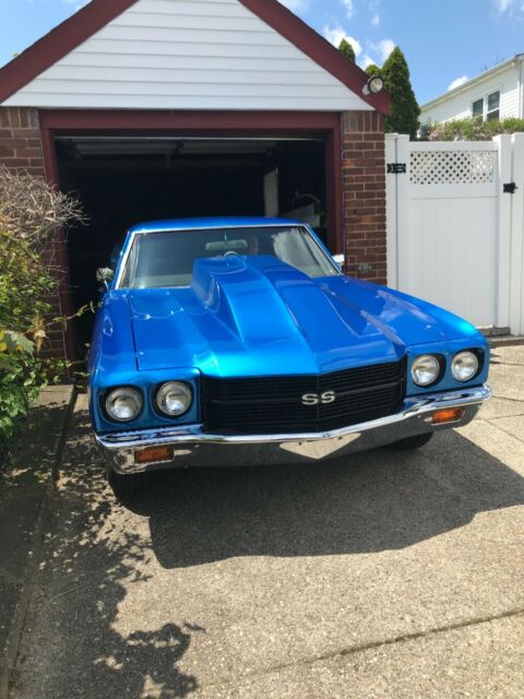 Blue 1970 Chevrolet Chevelle with Black interior