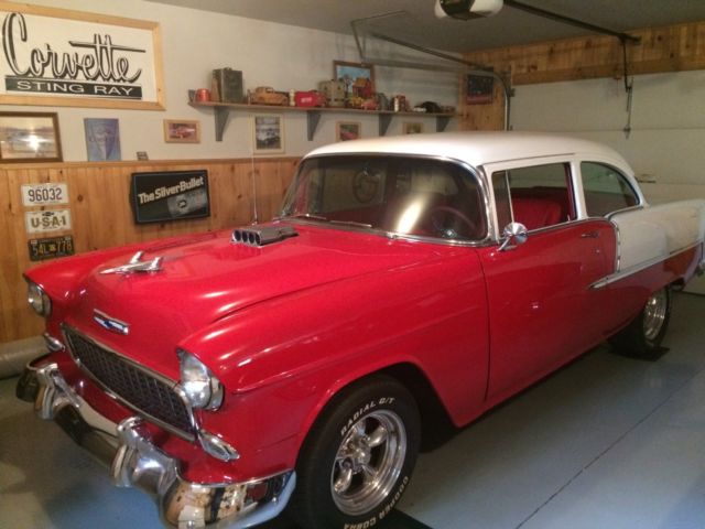 Red / white 1955 Chevrolet Bel Air/150/210 Sedan with Red interior