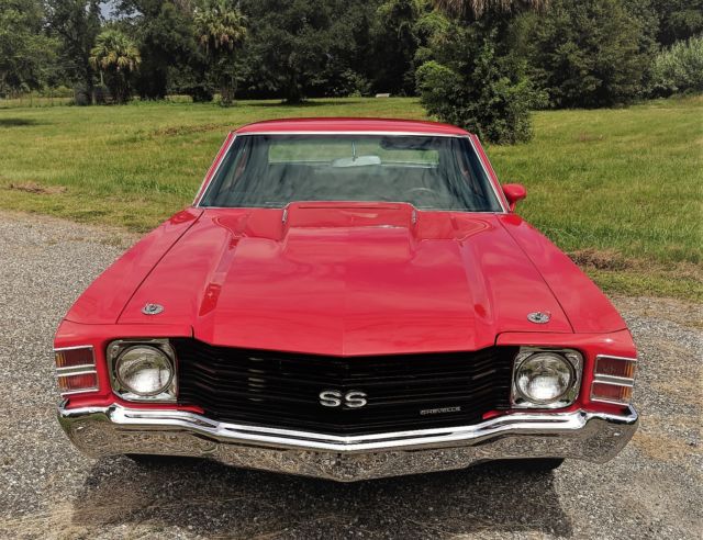 Red 1971 Chevrolet Chevelle Coupe with Black interior