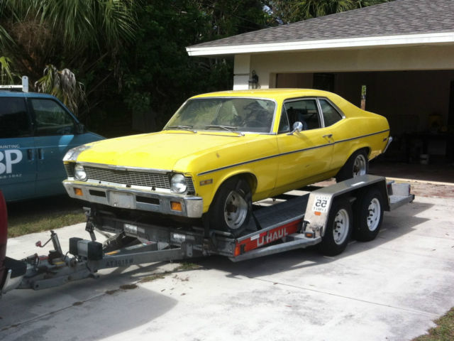 Green 1971 Chevrolet Nova 2 dr with Sandalwood interior