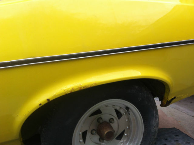Green 1971 Chevrolet Nova 2 dr with Sandalwood interior