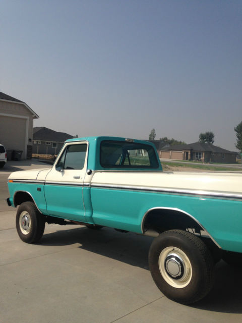 Teal 1973 Ford F-250 Cab & Chassis with White interior