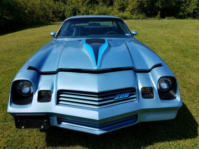 Blue 1981 Chevrolet Camaro Coupe with Blue interior