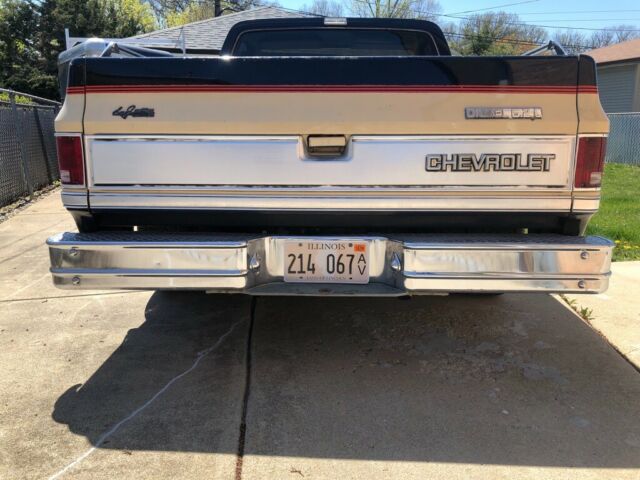 Black 1984 Chevrolet C-10 Standard Cab Pickup with Tan interior