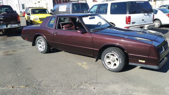 Burgundy 1987 Chevrolet Monte Carlo Coupe with Burgundy interior