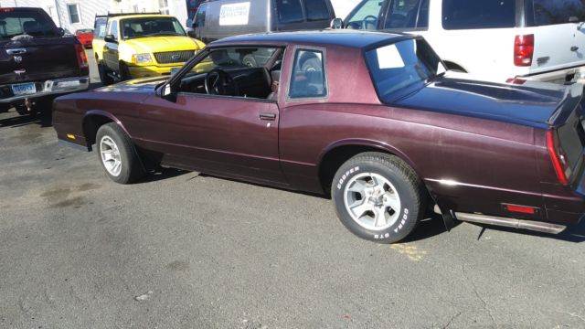 Burgundy 1987 Chevrolet Monte Carlo Coupe with Burgundy interior