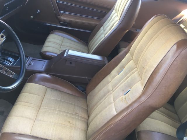 Green 1972 Ford Mustang Coupe with Tan interior
