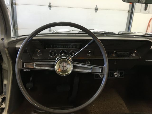 Silver 1962 Chevrolet Bel Air/150/210 Sedan