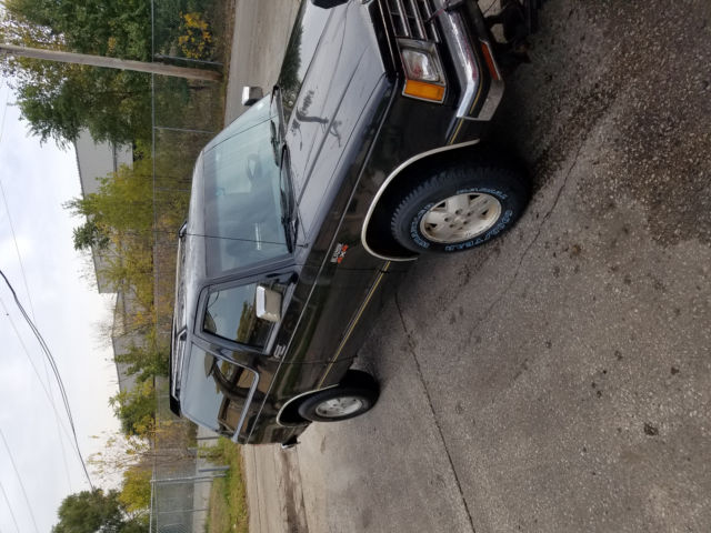 Black 1987 Chevrolet C/K Pickup 1500 SUV with Black interior
