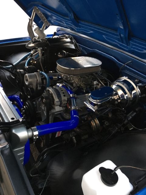 House of colors blue pearl metallic 1972 Chevrolet C-10 Step side with Black interior