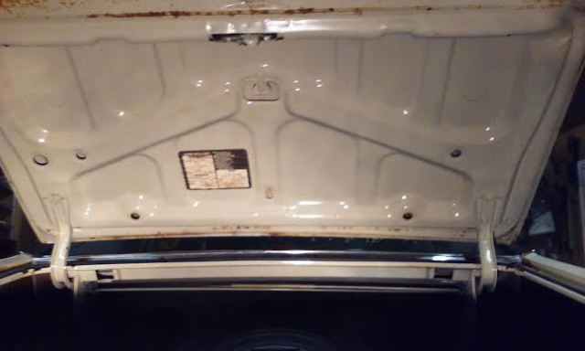 Tan 1971 Chevrolet Nova with Sandalwood interior