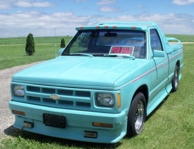 Green 1991 Chevrolet S-10