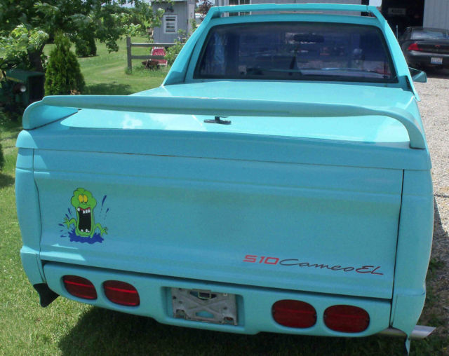 Green 1991 Chevrolet S-10