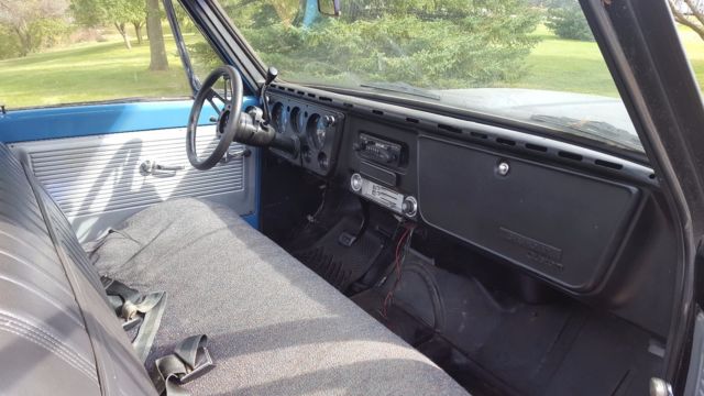 Black 1972 Chevrolet C-10 Standard Cab Pickup with Black interior