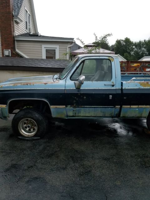 Blue 1984 Chevrolet C/K Pickup 1500 Cab & Chassis with Blue interior