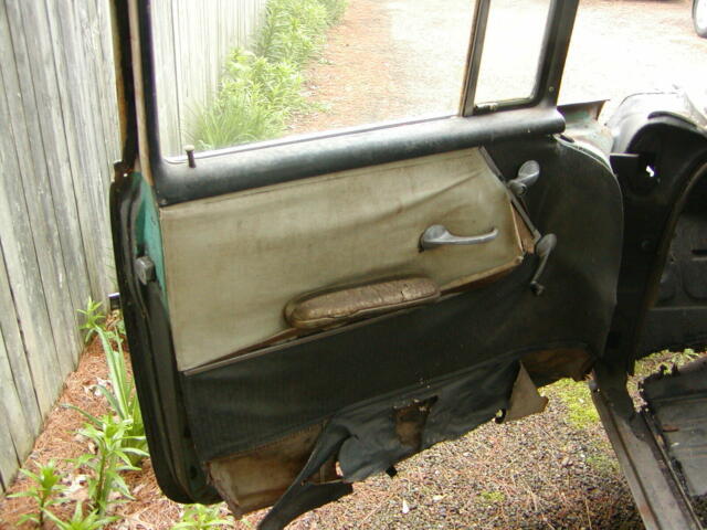 Primer 1957 Chevrolet Bel Air/150/210 Station Wagon with Green interior