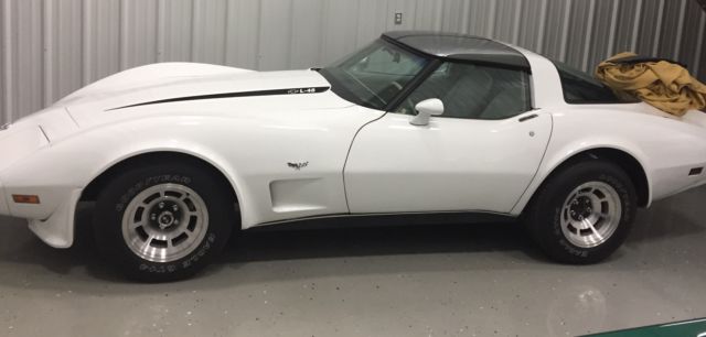 White 1978 Chevrolet Corvette Convertible with Tan interior