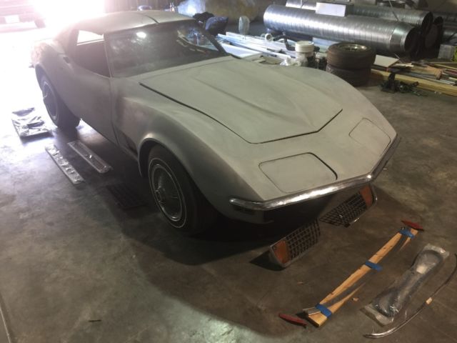 Red 1972 Chevrolet Corvette Coupe with Black interior