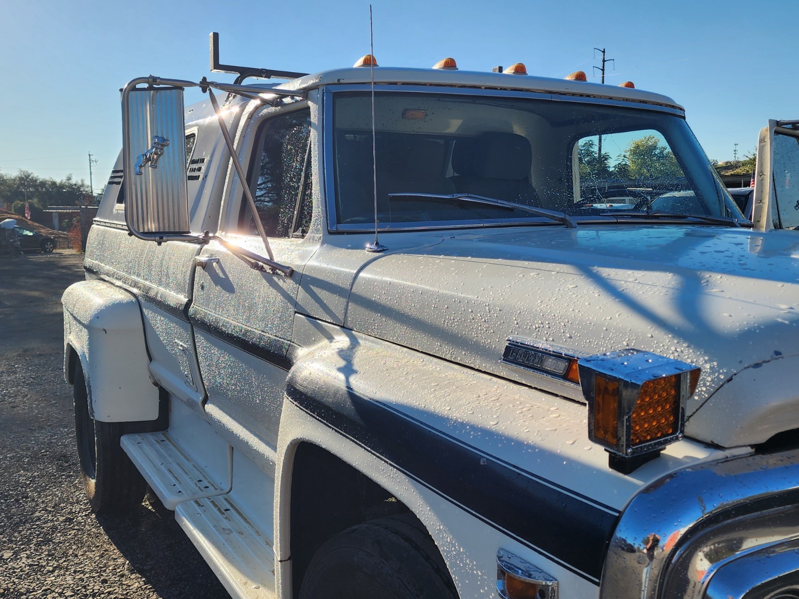 White 1972 Ford f500 Standard Cab Pickup with Gray interior