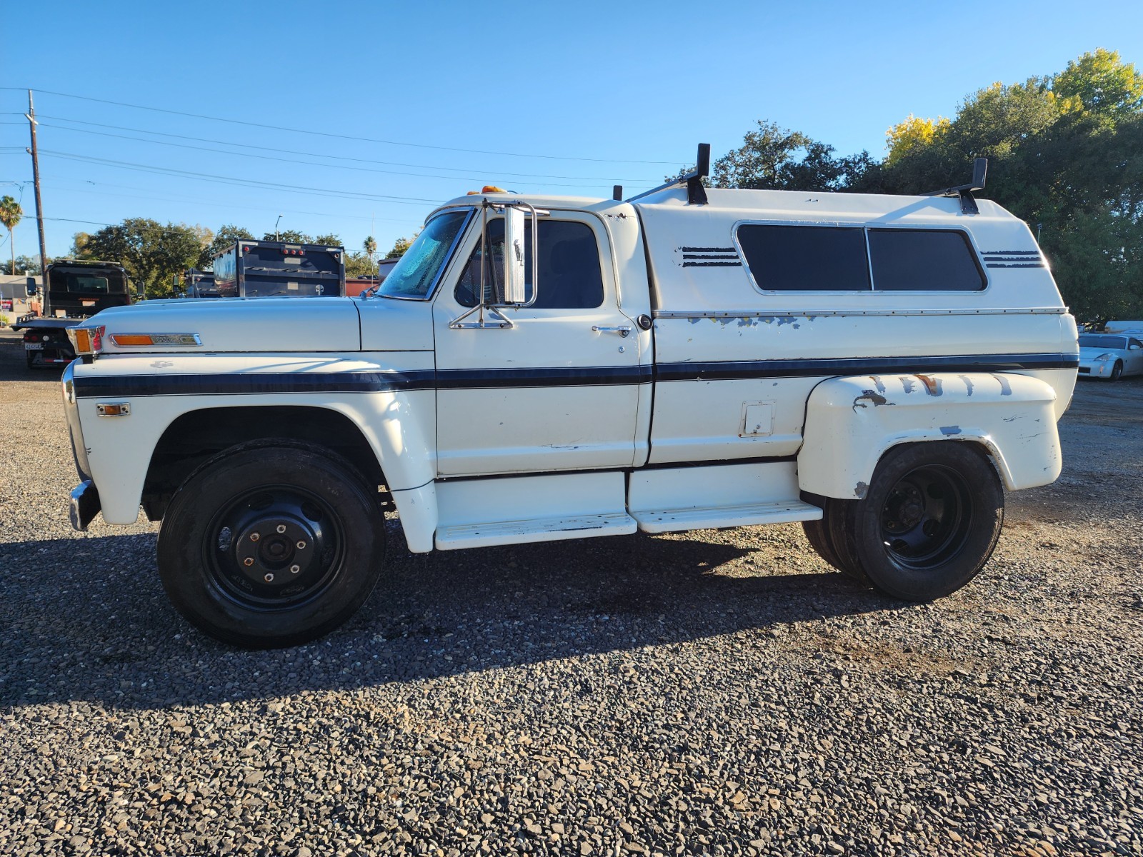 White 1972 Ford f500 Standard Cab Pickup with Gray interior