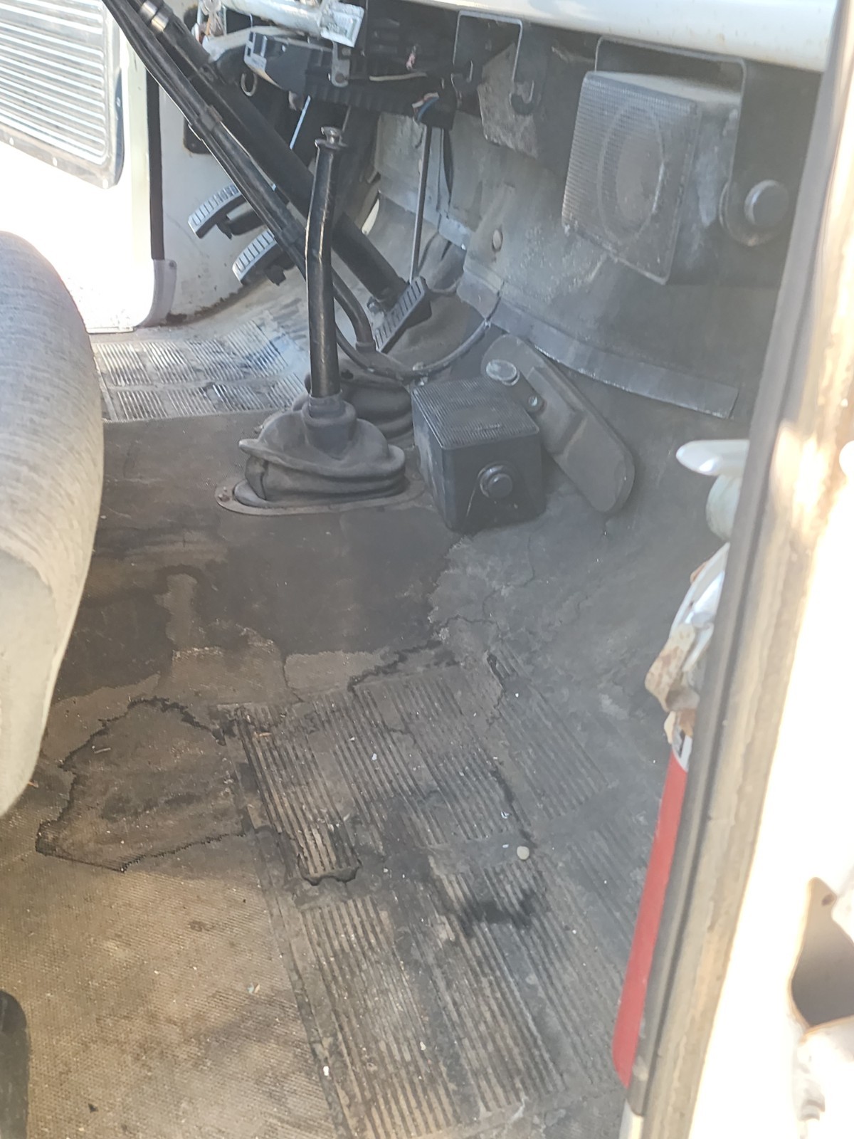 White 1972 Ford f500 Standard Cab Pickup with Gray interior
