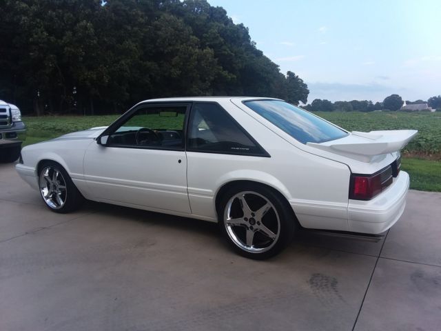 WHITE 1989 Ford Mustang Hatchback with BLACK interior