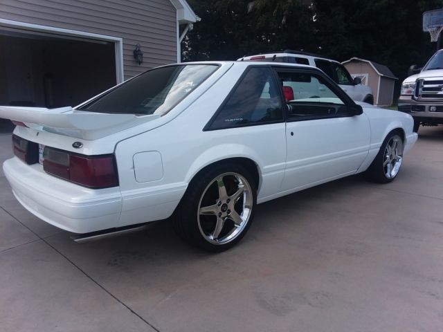 WHITE 1989 Ford Mustang Hatchback with BLACK interior
