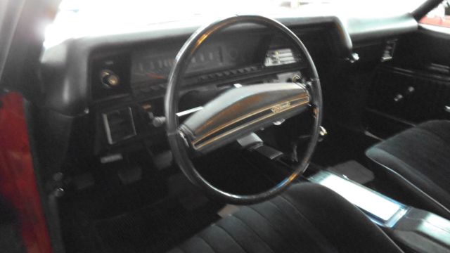 Red 1972 Chevrolet Chevelle 2 dr hardtop with Black interior