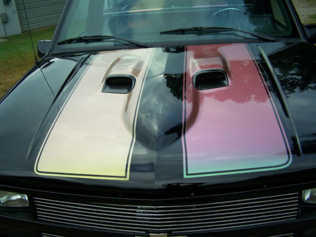 Black custom chameleon trim paint 1988 Chevrolet C-10 Short box Fleet Side with Gray & Black interior