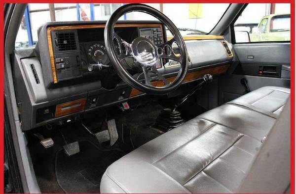 Black custom chameleon trim paint 1988 Chevrolet C-10 Short box Fleet Side with Gray & Black interior