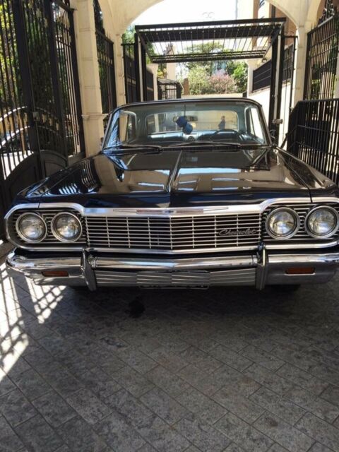 Blue 1964 Chevrolet Impala Coupe with Blue interior