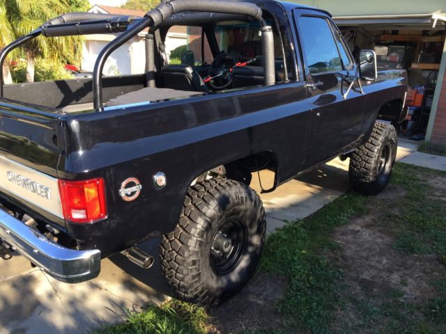 1976 Chevrolet Blazer SUV with Black interior