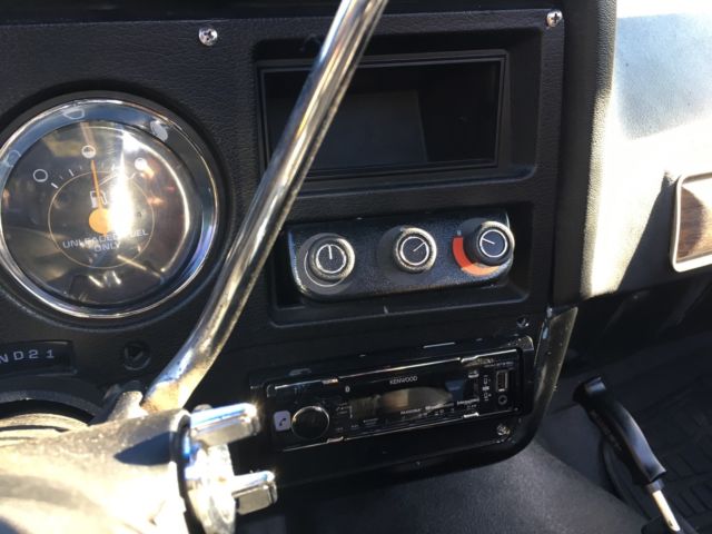 1976 Chevrolet Blazer SUV with Black interior