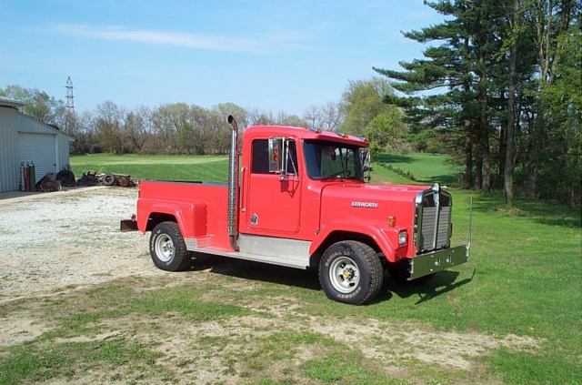 White 1978 Chevrolet Other Pickups kenworth T 600 with Blue interior